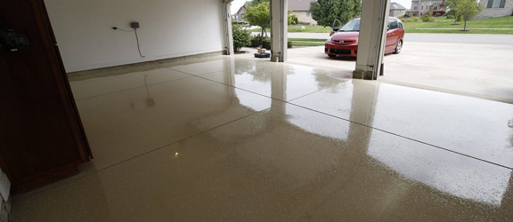 Epoxy Garage Floor Coating Nampa This image shows a garage floor with flake epoxy painted floor.