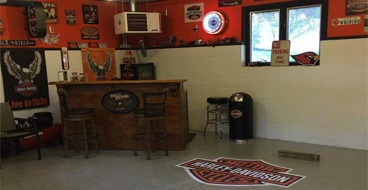 Garage Floor Epoxy Nampa This image shows a garage floor with flake epoxy painted floor.